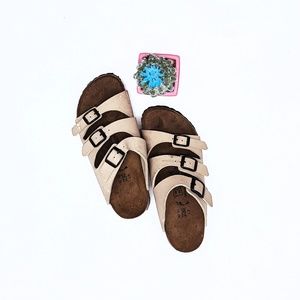 Birkenstocks 3 strap tan